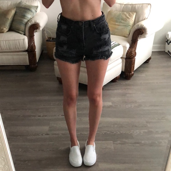 Black denim shorts - Picture 1 of 2